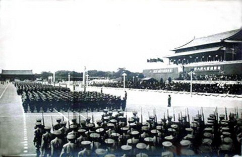开国大典:毛泽东缘何让聂荣臻任阅兵总指挥