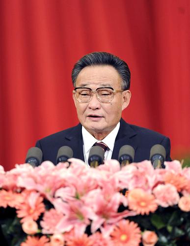 3月10日,十一届全国人大四次会议在北京人民大会堂举行第二次全体会议。全国人民代表大会常务委员会委员长吴邦国作全国人民代表大会常务委员会工作报告。 新华社记者 谢环驰 摄